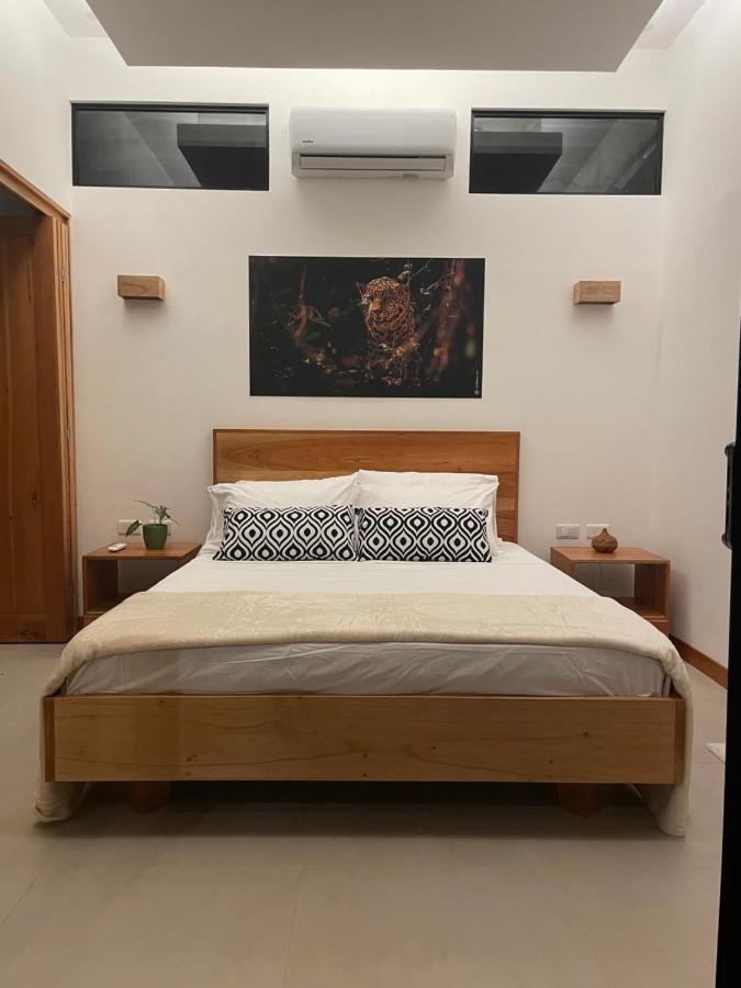 Caribbean Irie - Charming, Luxurious Bungalow In Nature With Ac & Fiber Optic Wifi Puerto Viejo de Talamanca Buitenkant foto